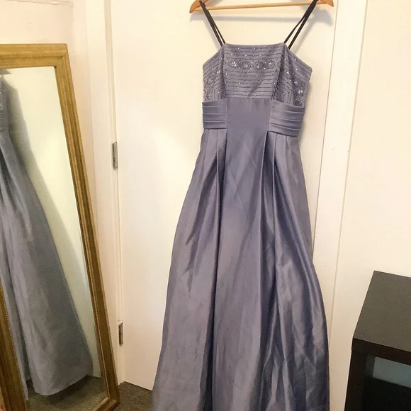 Nicole by Nicole Miller full length Ballgown, lilac, satin, strapless - Picture 1 of 7